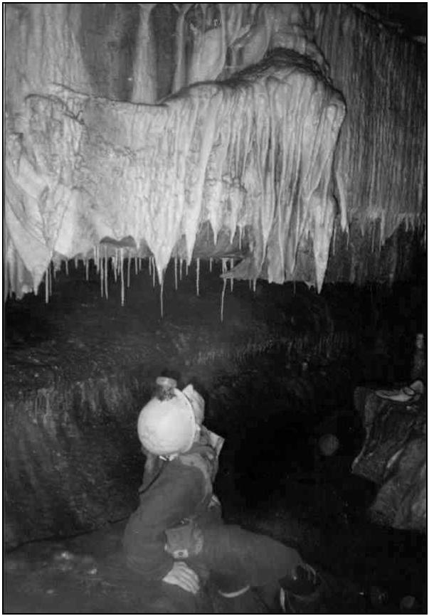 Doolin River cave