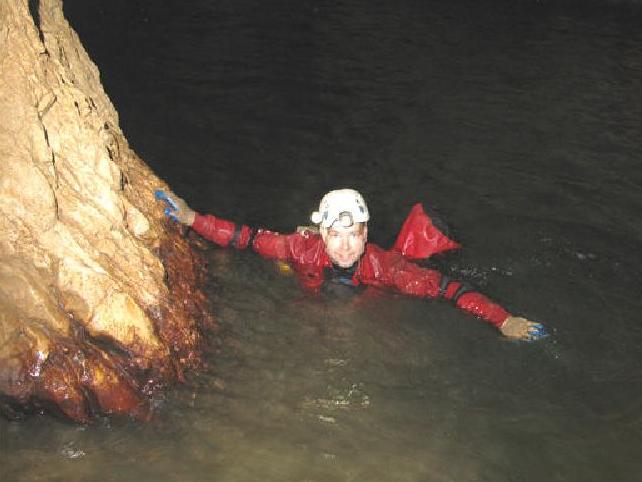 Chris Binding in Cueva del Hundidero