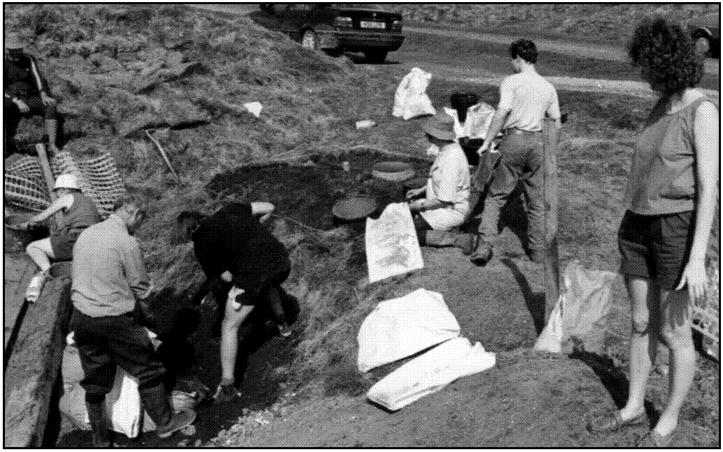 Digging UFS2, 1995 Photo JP Burch